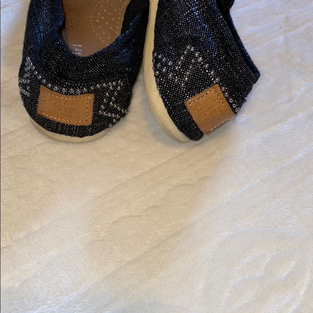 MADDEN GIRL Black Slip Ons size 6.5 - Picture 4 of 4